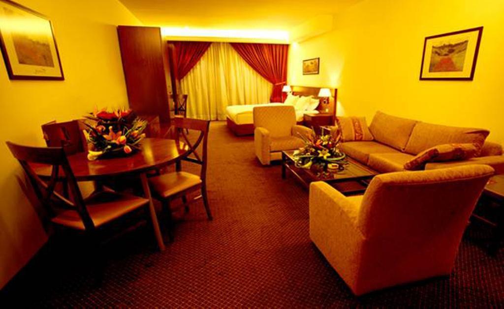 Markazia Suites Beiroet Buitenkant foto