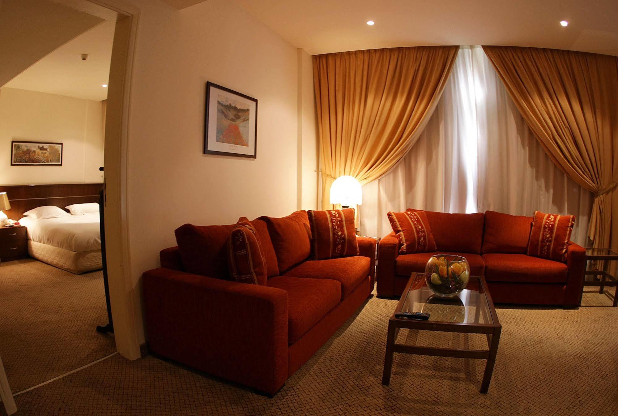 Markazia Suites Beiroet Buitenkant foto